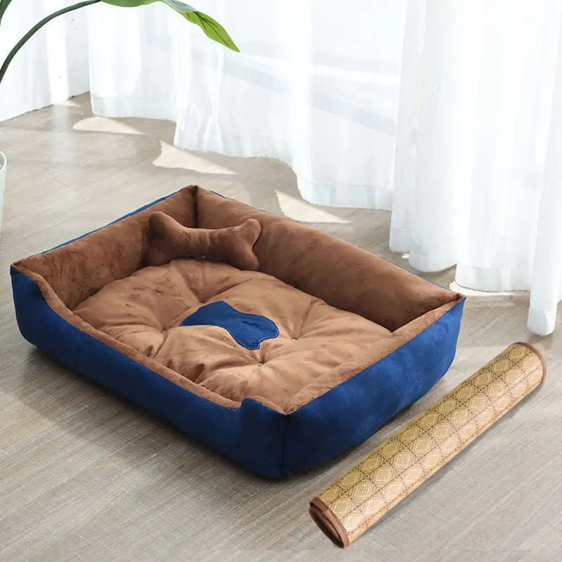 All-Season Cozy Retriever Bed