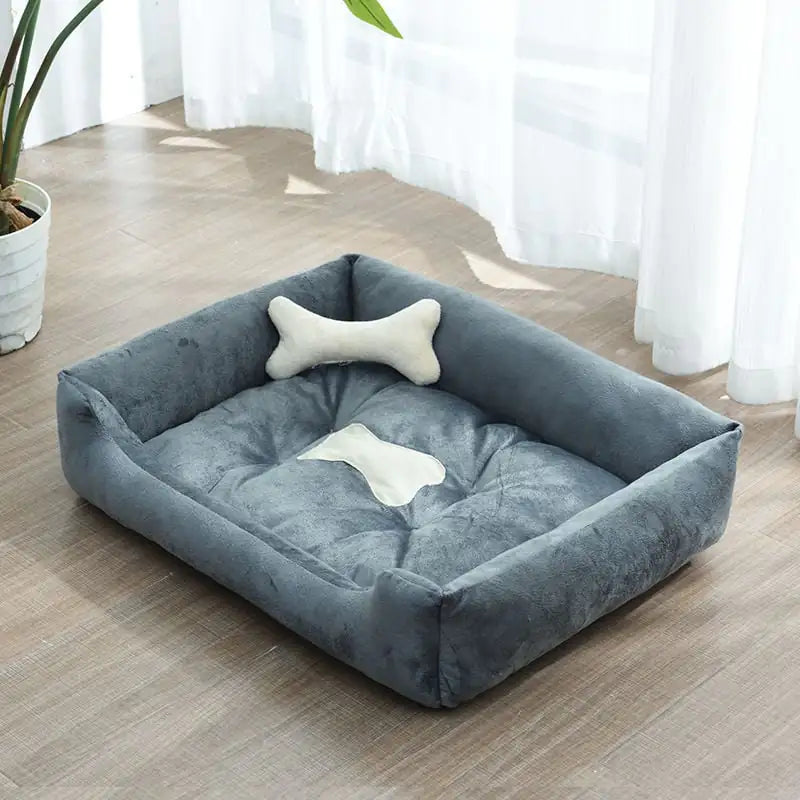 All-Season Cozy Retriever Bed