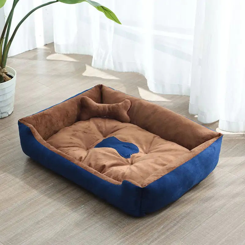 All-Season Cozy Retriever Bed
