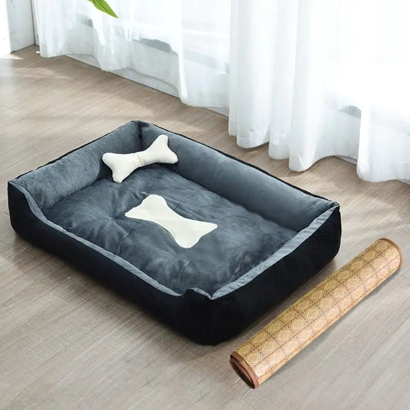 All-Season Cozy Retriever Bed