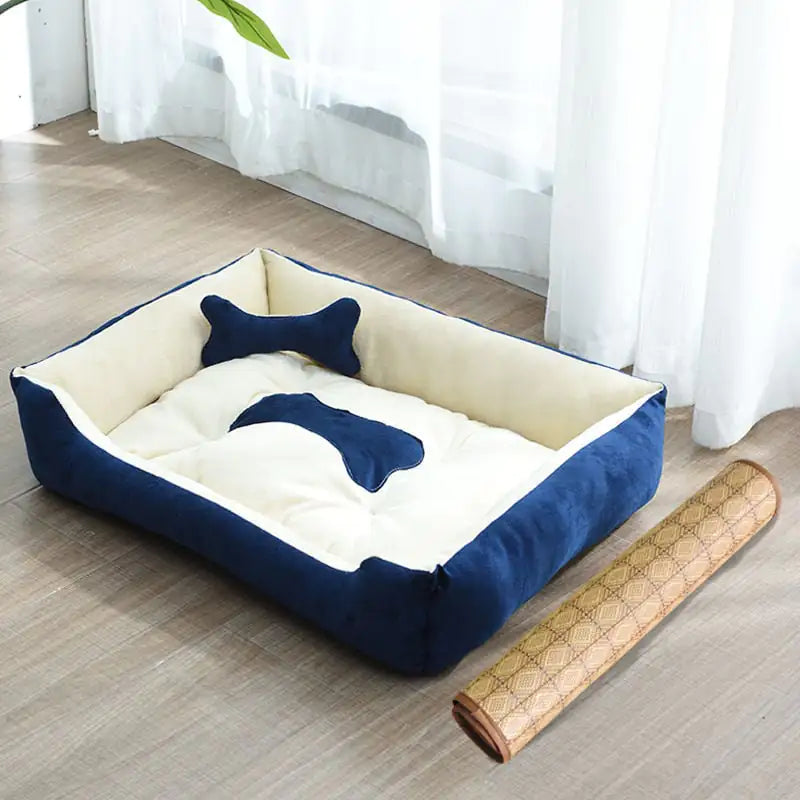 All-Season Cozy Retriever Bed