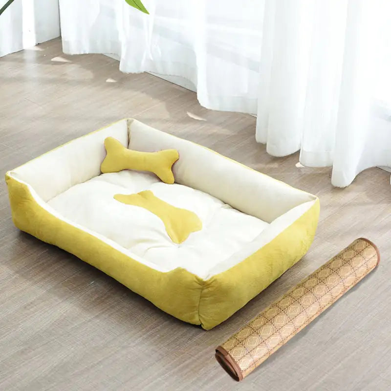 All-Season Cozy Retriever Bed
