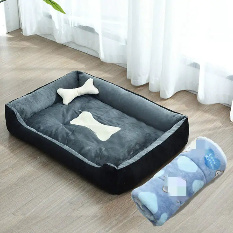 All-Season Cozy Retriever Bed